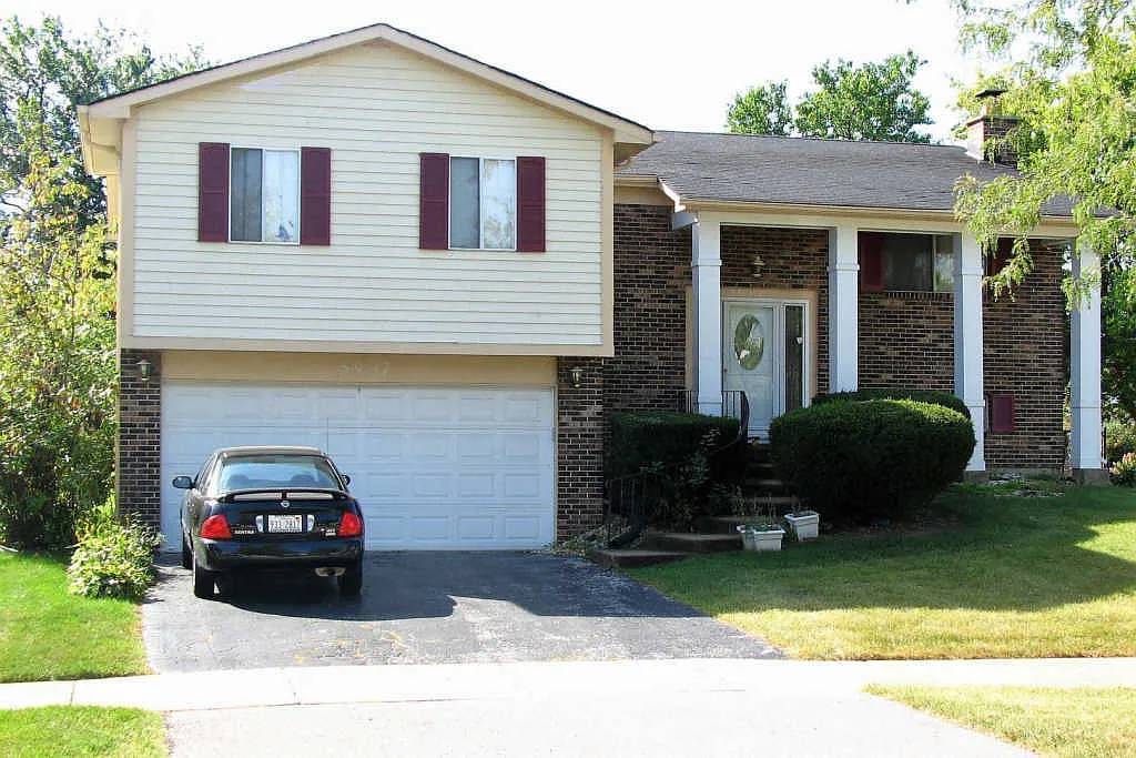 5937 Allemong Dr photo 1