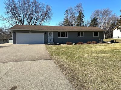 215 Victoria Dr, Chaska, MN, 55318