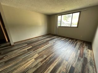963 Boston Way APT 2, Coralville, IA 52241