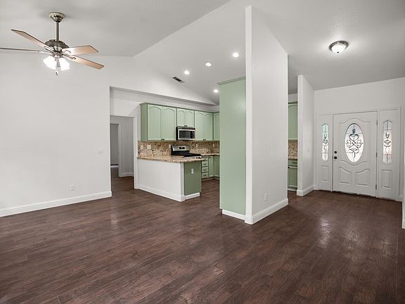 4th image of 6221 Pineneedle Ln
