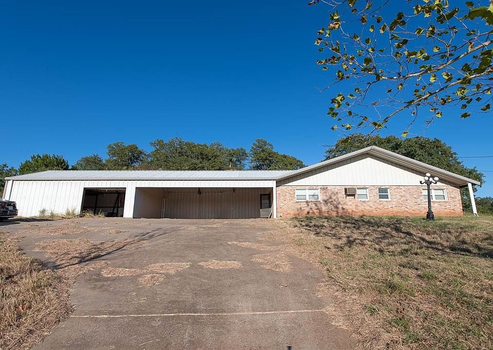 274 Nocona Dr, Nocona, TX 76255 MLS 20183302 Zillow