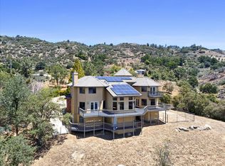 24050 Jacaranda Dr, Tehachapi, CA 93561