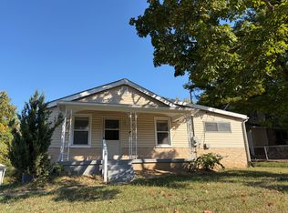 10719 Thorpe Ave, Saint Louis, MO 63114