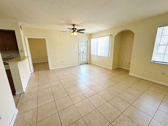 4th image of 705 Belmont Ln