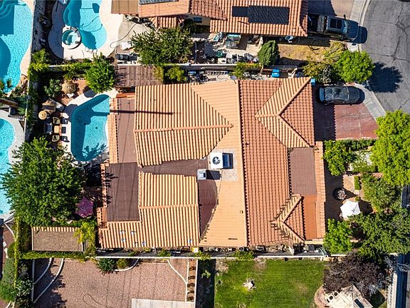 2nd image of 3877 Platis Cir