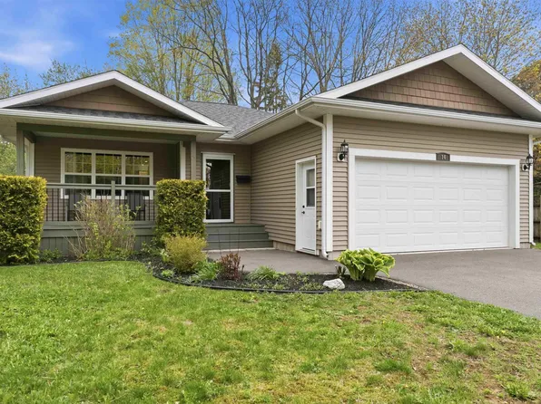 14 Smith Ave, Kentville, NS B4N 2A4