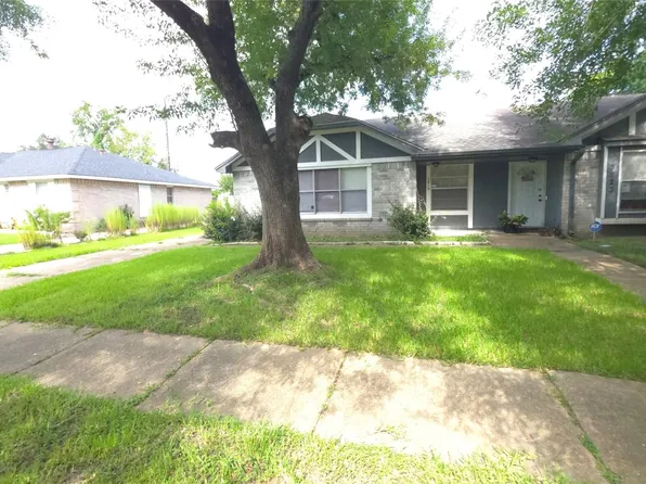 3819 Westmeadow Dr, Houston, TX 77082