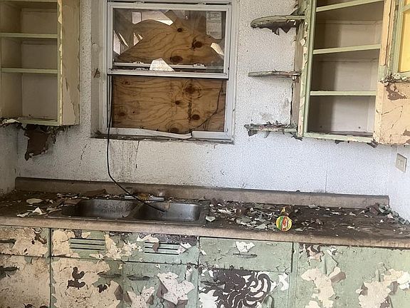 2nd image of 506 157th St
