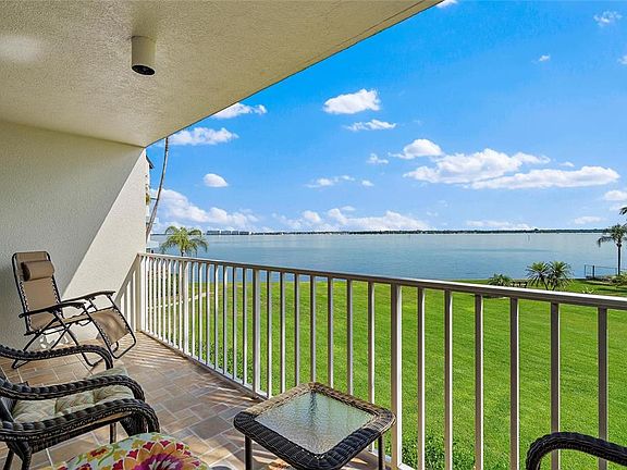 4th image of 5151 Isla Key Blvd S APT 220
