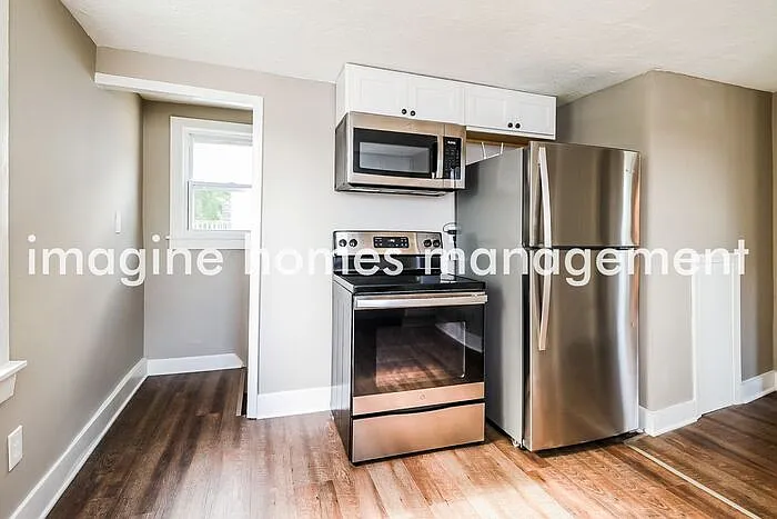 1469 Lakeland Ave — Photo 8
