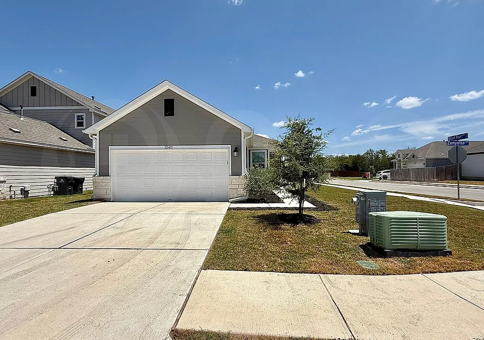 12411 Zenyatta Dr