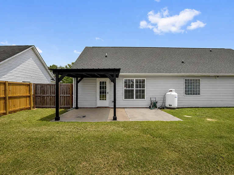 1944 Yellowbrick Rd — Photo 31