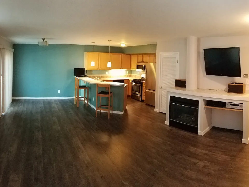 3454 Sunburst Ct