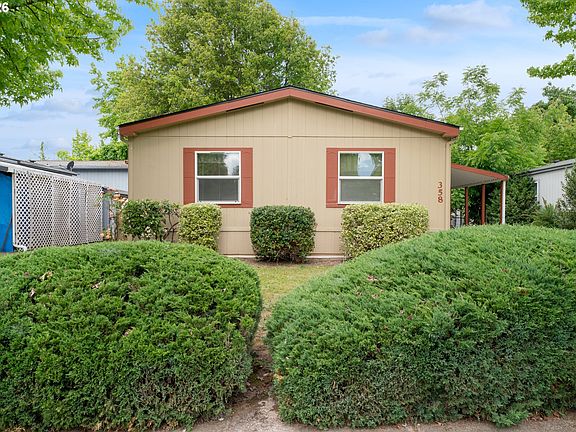 2nd image of 358 La Casa St