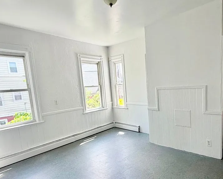 6 Young Ave. — Photo 4