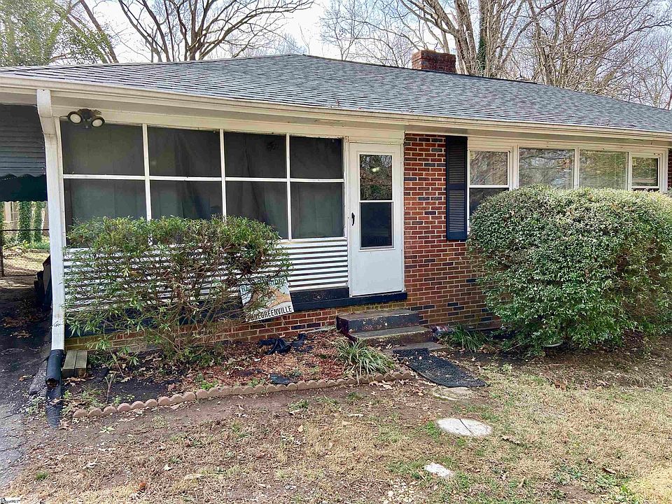 1st image of 27 Twin Springs Dr