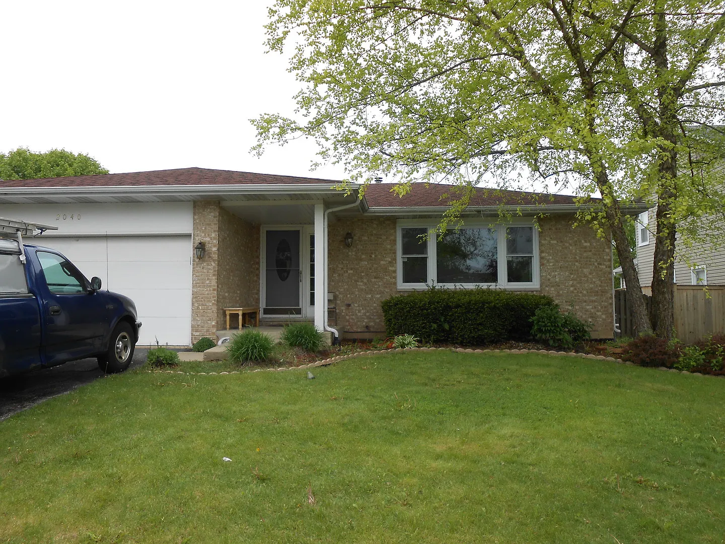 2040 Cherokee Dr photo 1