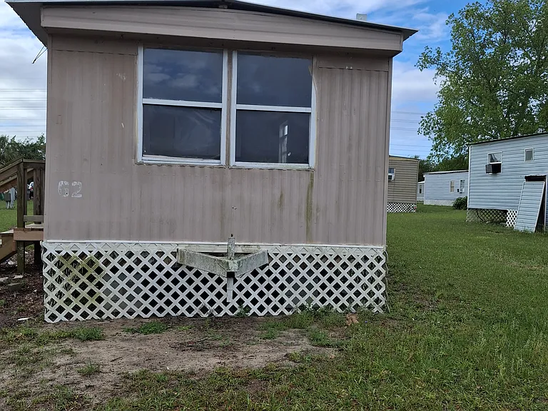 600 SW 38th Ave #62 — Photo 1