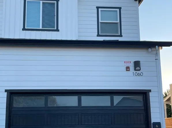 1060 Beacon St, Pittsburg, CA 94565