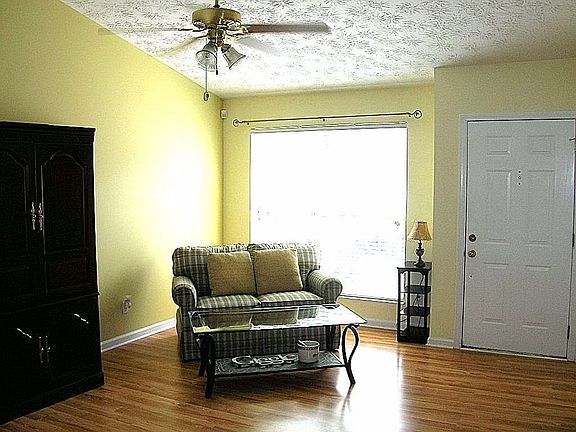 3rd image of 8539 Constance Way