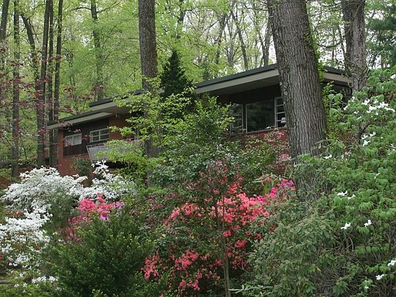 2nd image of 6421 Crosswoods Dr