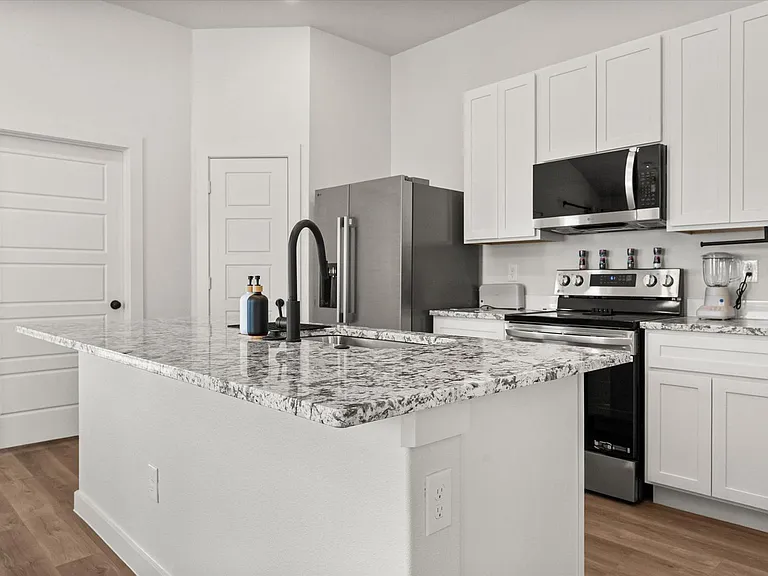 2156 Langford Ave — Photo 25