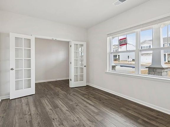 4th image of 309 Silicon Dr