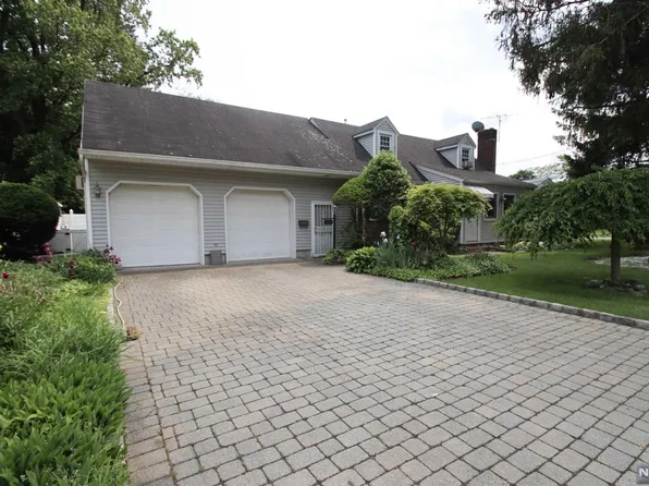 35-02 Berdan Ave, Fair Lawn, NJ 07410