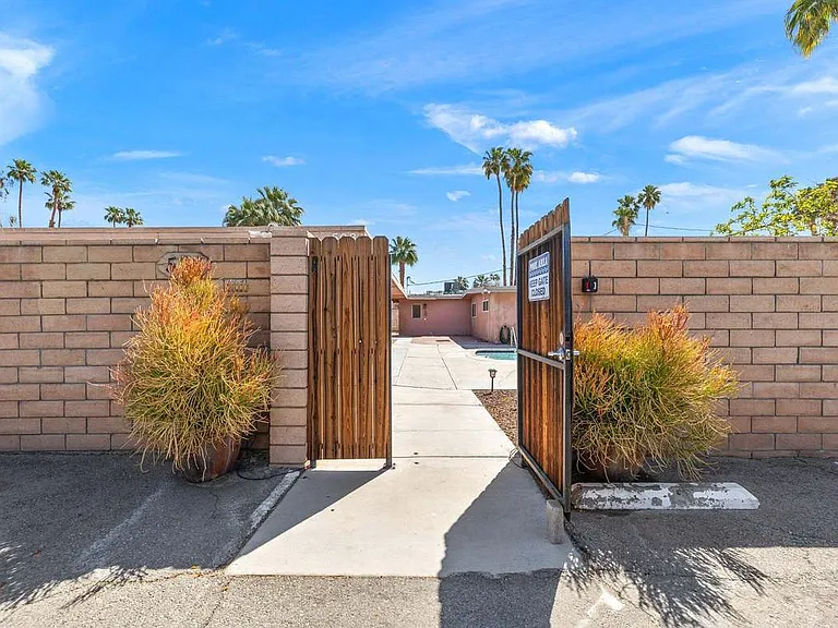 508 Desert View Dr — Photo 14