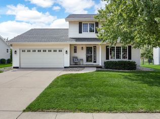 7421 Pin Tail Dr NE, Cedar Rapids, IA 52402
