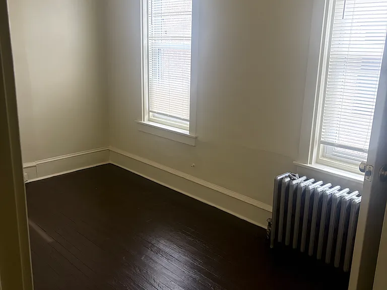 1139 Whitman Ave — Photo 8