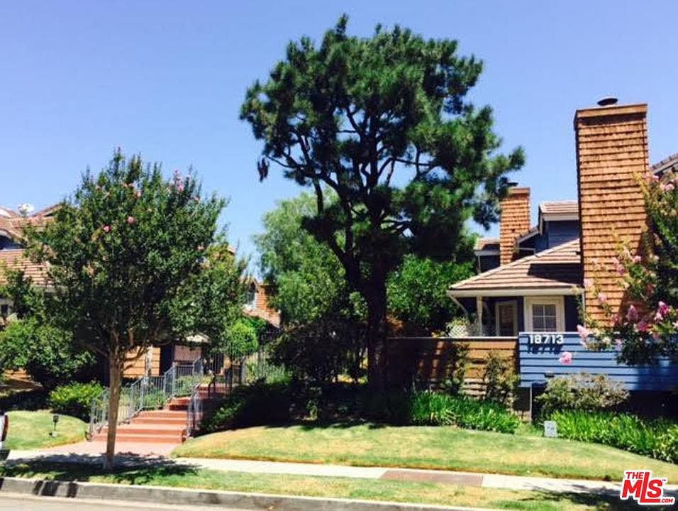 1st image of 18713 Hatteras St Unit 5