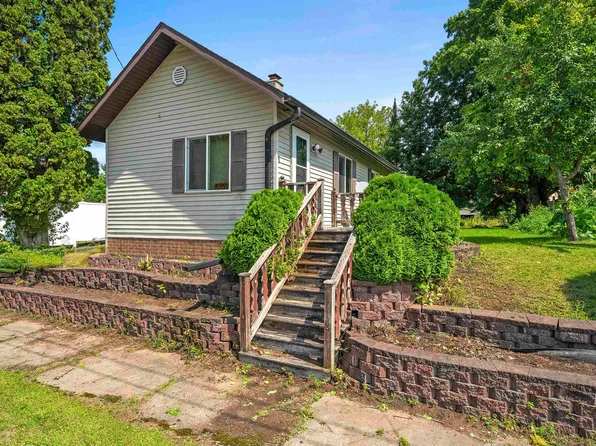 5352 Linden St, Laona, WI 54541