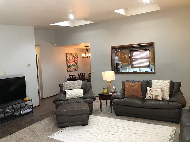 1803 W Sunset Dr — Photo 4