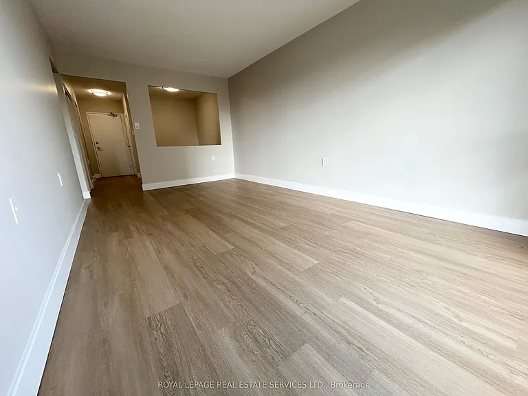 101 Millside Dr #408 — Photo 11
