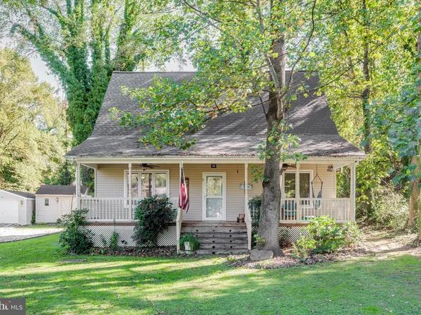 92 Massachusetts Ave, Earleville, MD 21919