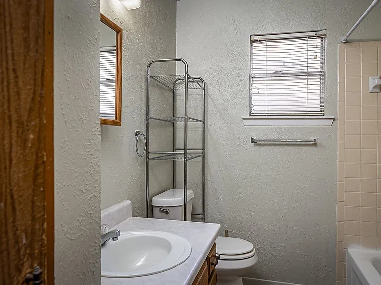100 Shannon Cir — Photo 11