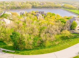 27598 W Highland Cir, Olathe, KS 66061