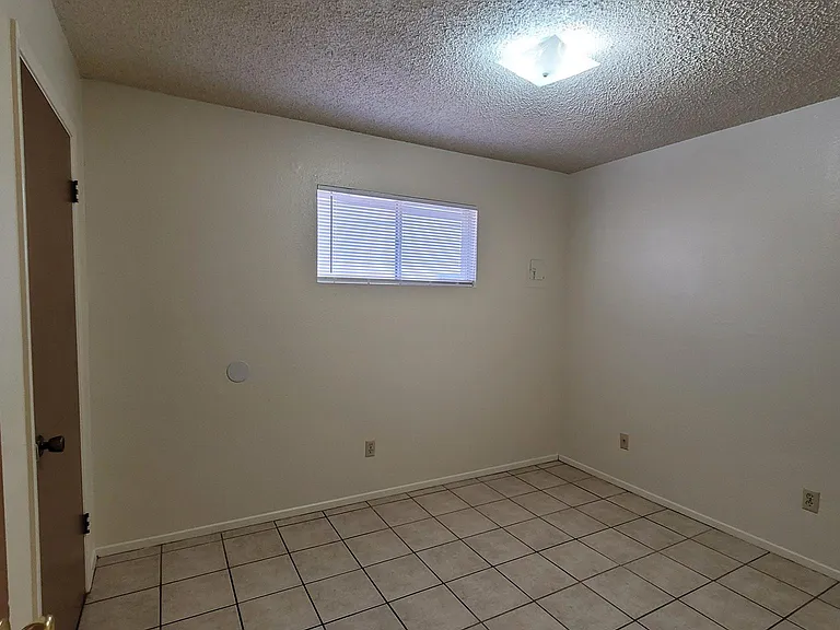 1410 S Espina St #7 — Photo 12