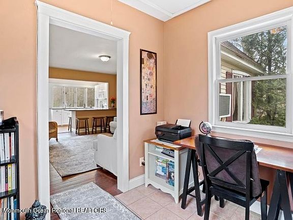 4th image of 291 Crescent Ave