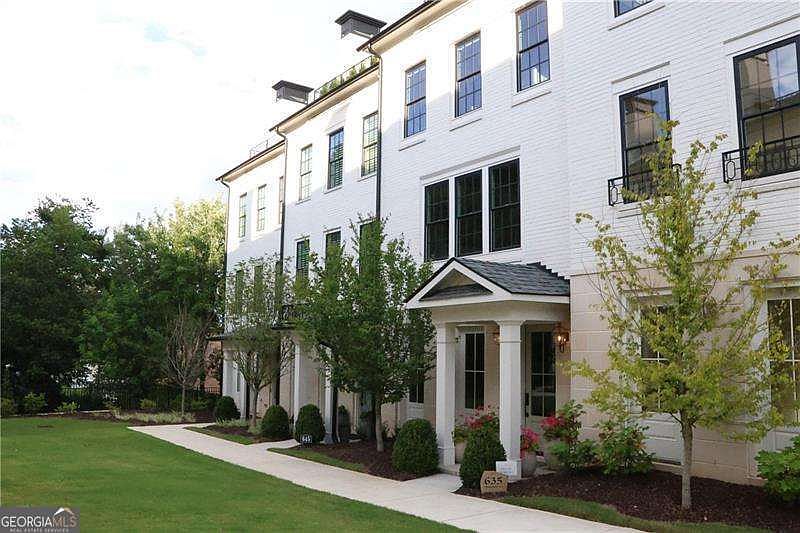 1st image of 635 Mayfair Ct