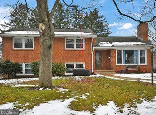 42 Elm Ave, Elizabethtown, PA 17022