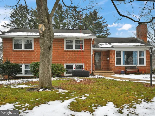 42 Elm Ave, Elizabethtown, PA 17022