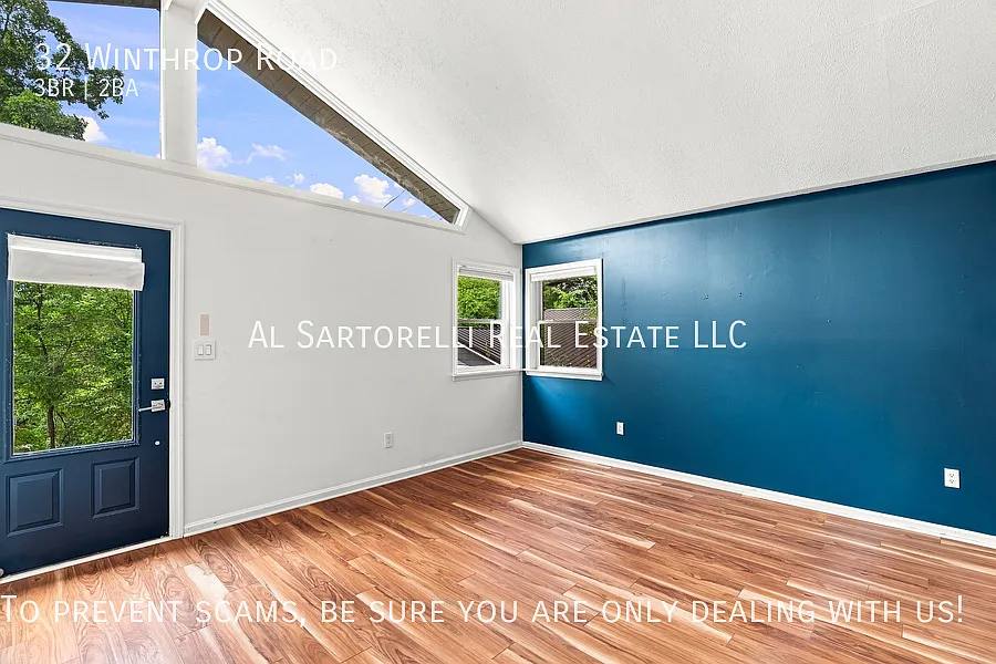 Modern West Asheville Bungalow Near Haywood & Hominy Creek — Photo 2