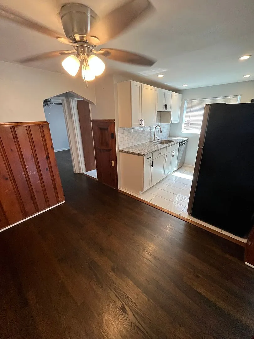 4326 Oakwood Ave — Photo 4