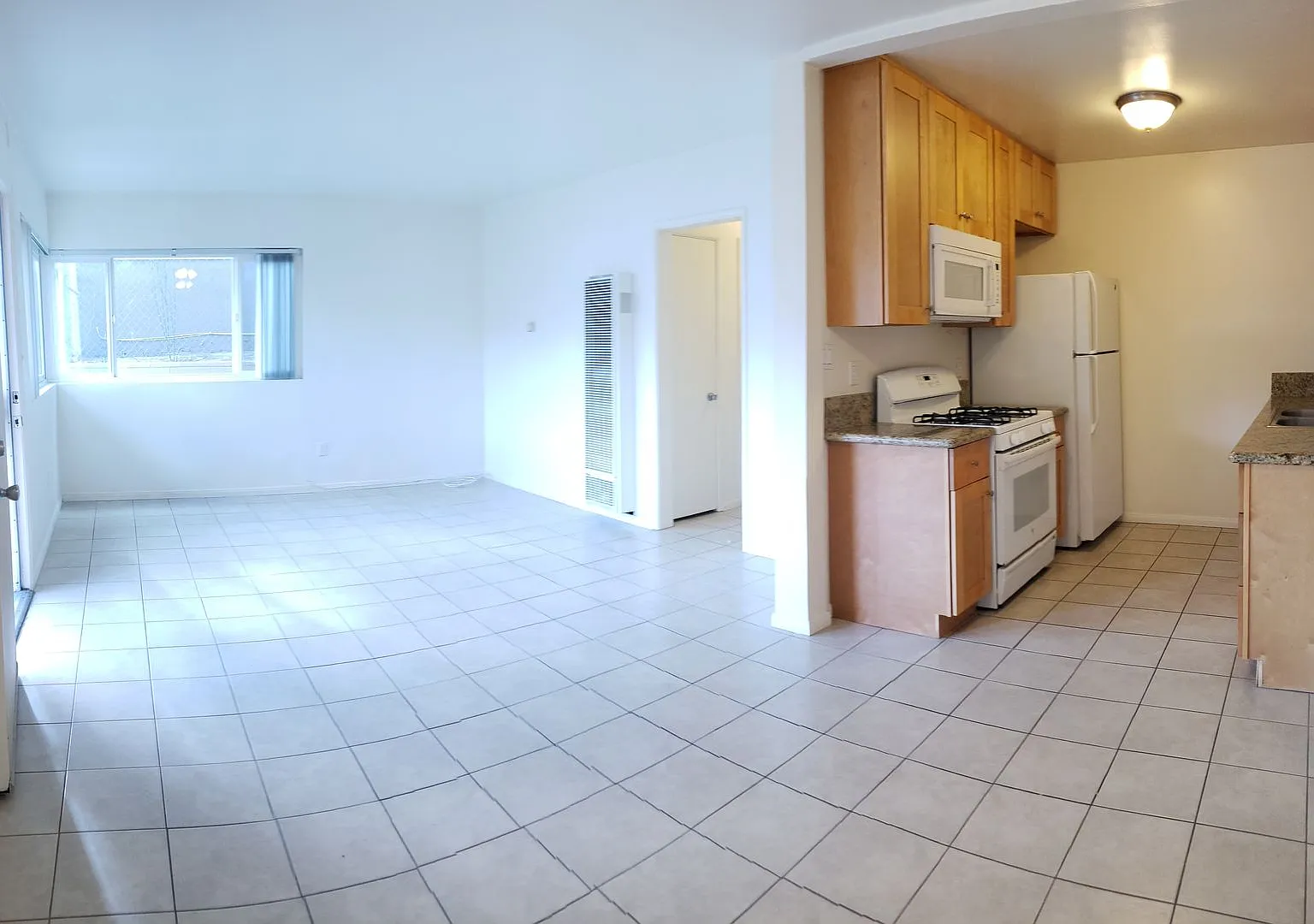 5520 - SMC Schoolridge — Photo 2