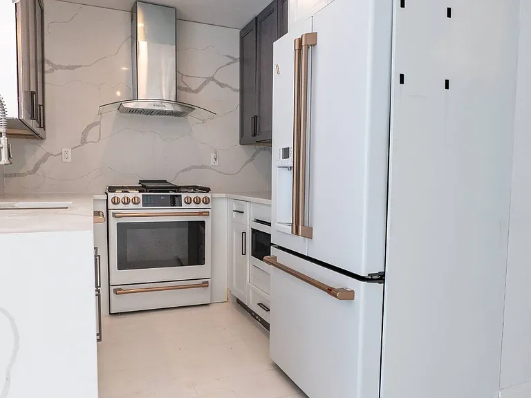 427 Pulaski St #1 — Photo 12