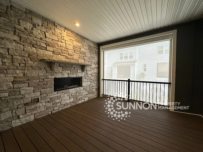 4 bed, 3.5 bath, 2123 sqft, $2,500 — Photo 3