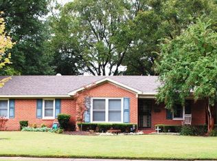 805 Pryor Dr, West Memphis, AR 72301