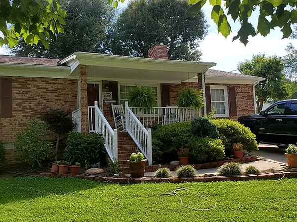 320 Amherst Dr, Kings Mountain, NC 28086